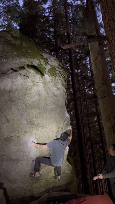 Lighten Up aka The Essence v9, Gold Bar - Beta Video from climb_ryan