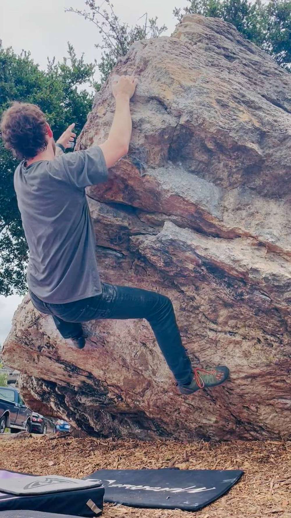 Ape Overhang Jr. v1, Berkeley - Beta Video from oakbri