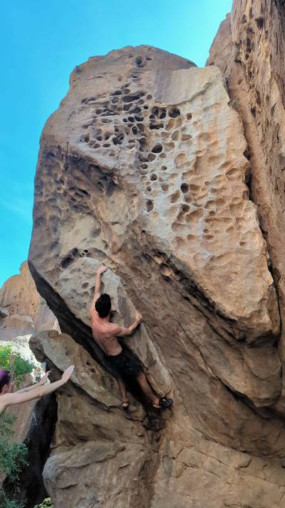 Tall Cool Dead One v2, Hueco Tanks - Beta Video from jfr