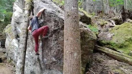 Chicken Head and Crimpy Fries v4, Comox Lake - Beta Video from scrubbingrocks