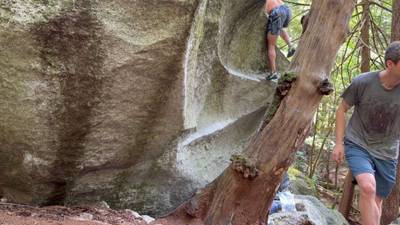 Bad Day Low v4, Squamish - Beta Video from SirCrimpsaLittle