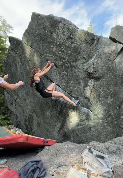 The Pit v6, Squamish - Beta Video from Bonzilla