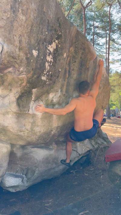 L'oblique v6, Fontainebleau - Beta Video from jordiclimbs