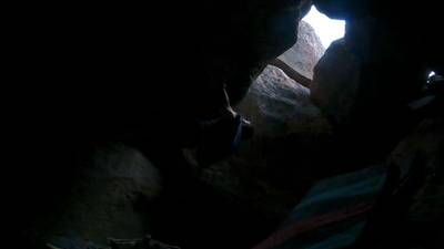 Aquatic Hitchhiker v9, Bishop - Beta Video from ZBOULDERS