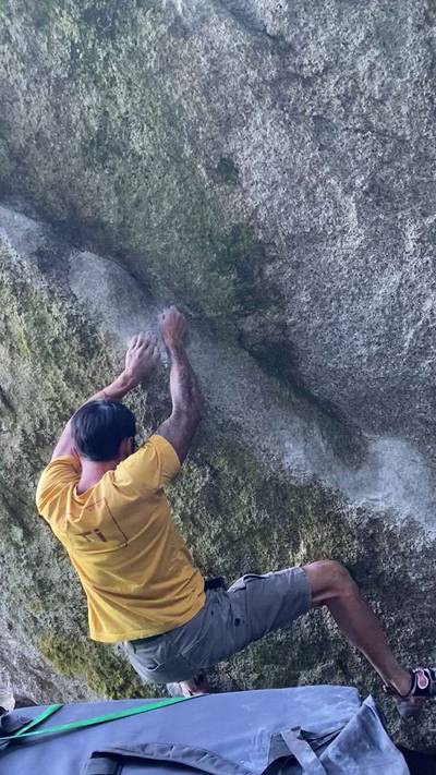 Sit Down to Holm Boy v6, Squamish - Beta Video from Wayner