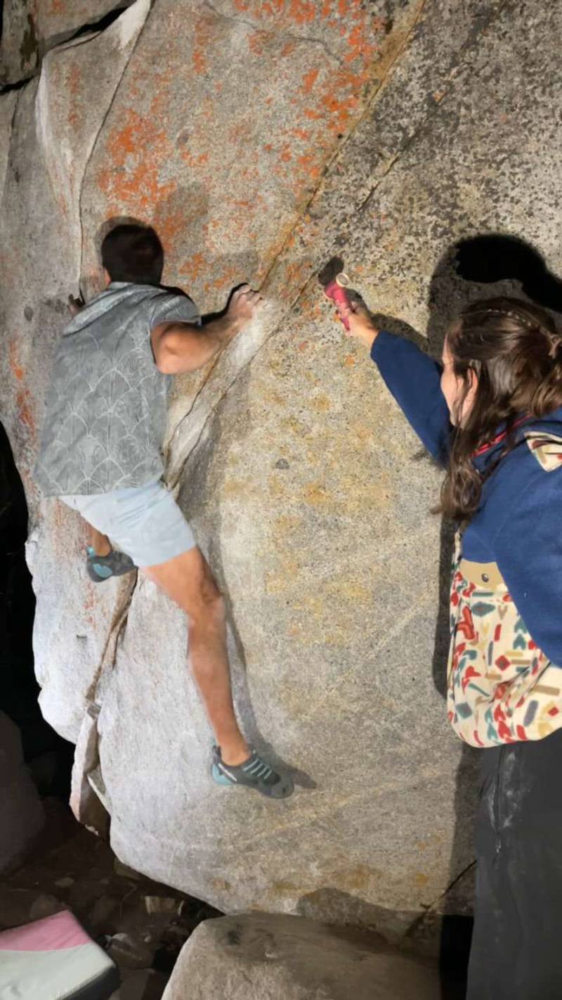 Mike's Seam v10, Big Cottonwood Canyon - Beta Video from SirCrimpsaLittle