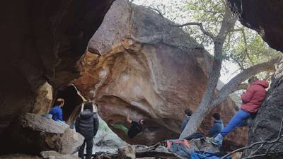 Full Service v10, Hueco Tanks - Beta Video from crownjun