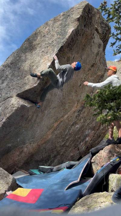 Pat's Arete v7, Mt. Blue Sky - Beta Video from john_byjohn