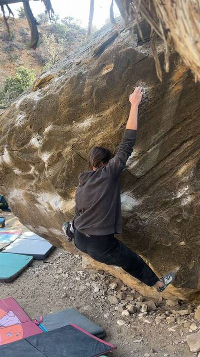 Scrawny Right v7, Joe's Valley - Beta Video from CathyG
