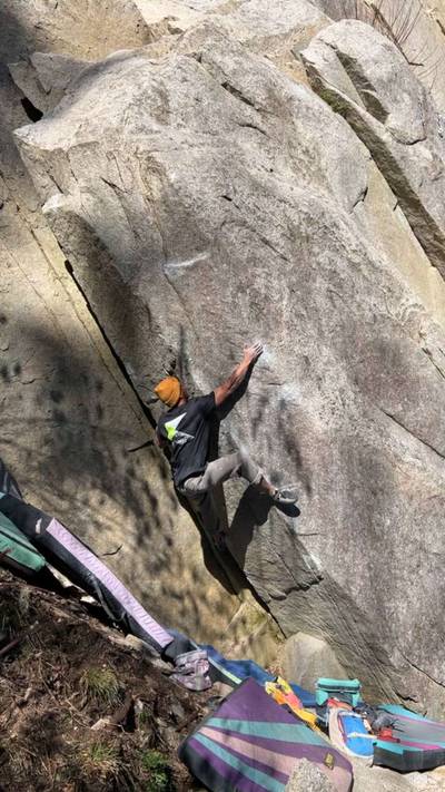 Dig Your Own Grave v9, Index - Beta Video from onassisclimbs