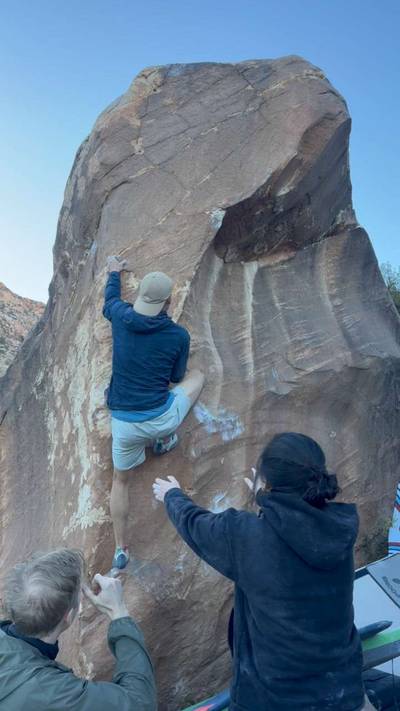 Le Cheval Sit v6, Red Rock - Beta Video from JeongnWild