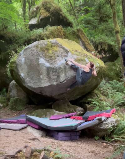 Z Goobenstubar v9, Squamish - Beta Video from Yalowega