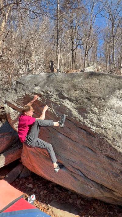 Three Little Birds v4, Rumbling Bald - Beta Video from griffin.climbs