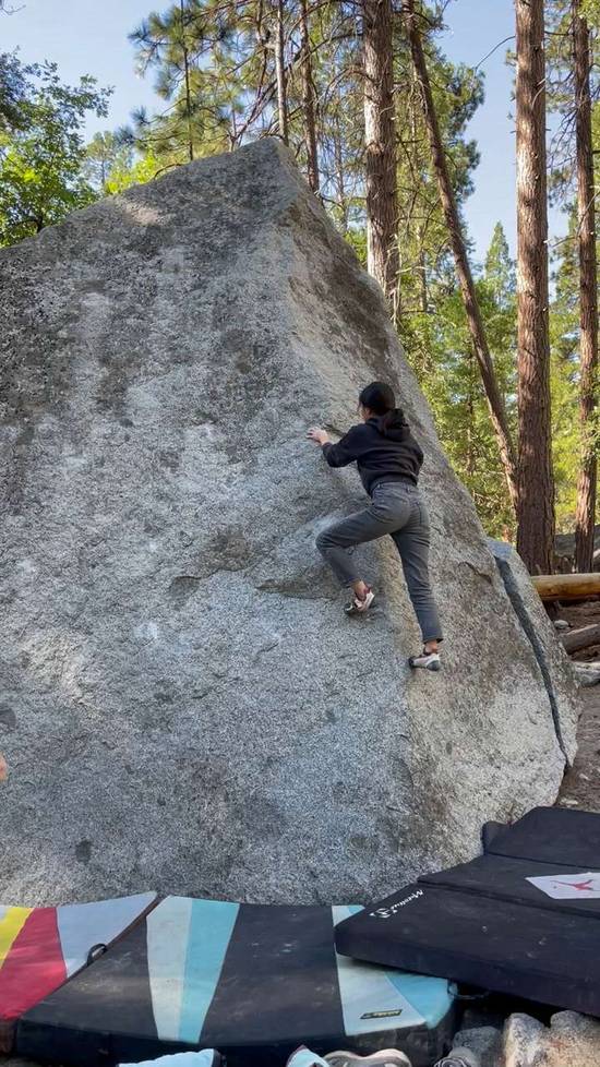The Glass Pyramid Arete v0, Yosemite Valley - Beta Video from lisalisa