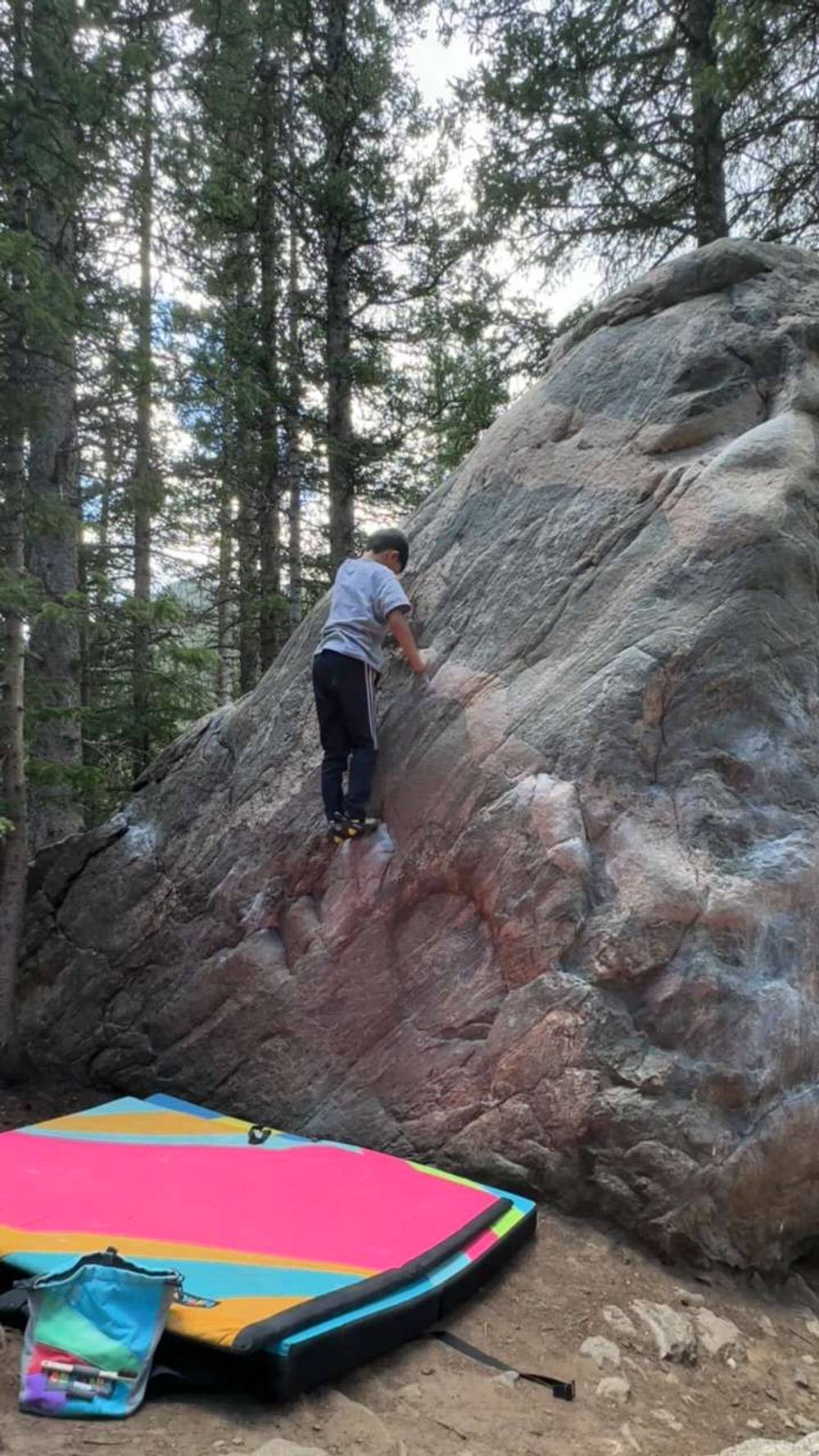 Left Slab v1, Guanella Pass - Beta Video from RyoClimber