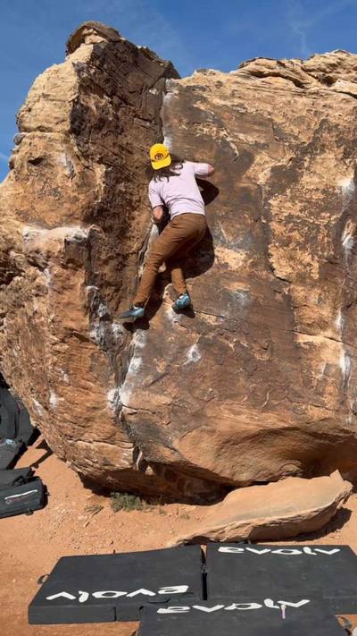 Cornered v0, Moe's Valley - Beta Video from jacecraw