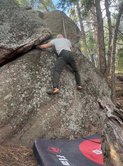 Mossy Slab v0, Flagstaff Mountain, CO - Beta Video from Kelly.gage