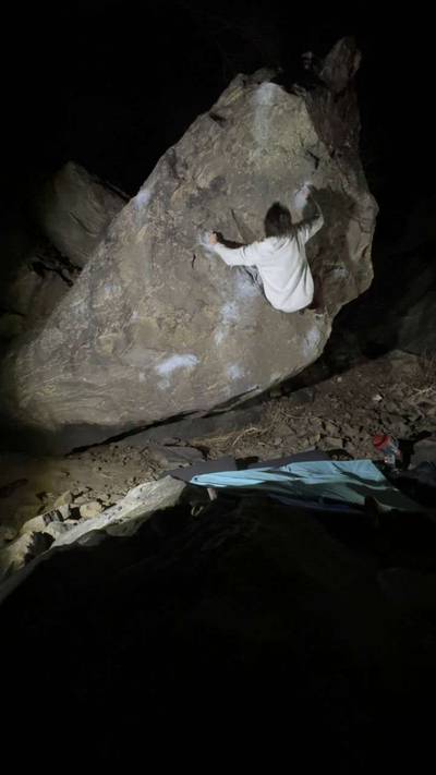 Aqua Huck Direct v7, Clear Creek Canyon - Beta Video from cmclimbs