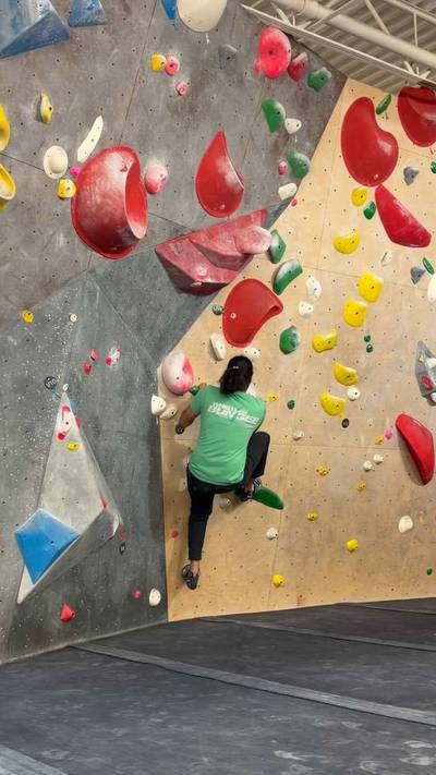 Green v1, Hogtown Boulders - Beta Video from climbJjayclimb