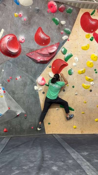 White v2, Hogtown Boulders - Beta Video from climbJjayclimb