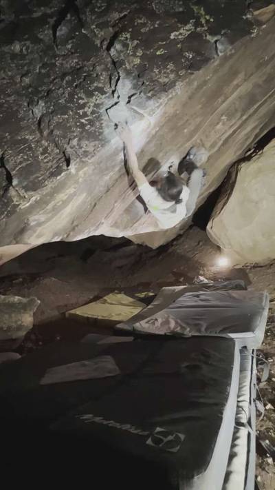 Show of Hands v10, Moe's Valley - Beta Video from thegnarwall