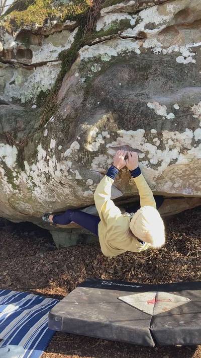 Frosted Flake v5, Hospital Boulders - Beta Video from sz