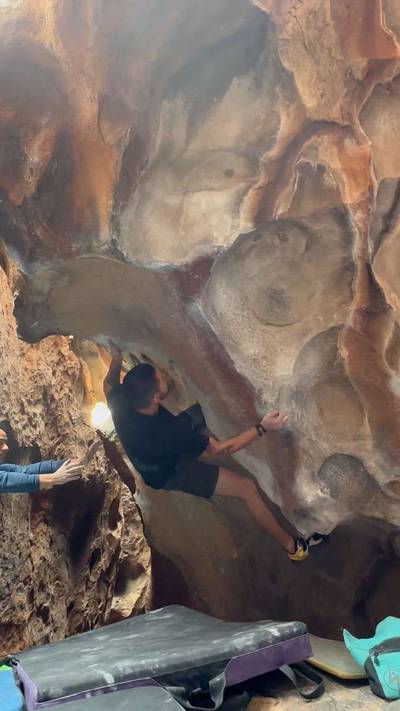 King Cobra v6, Hueco Tanks - Beta Video from sammy372