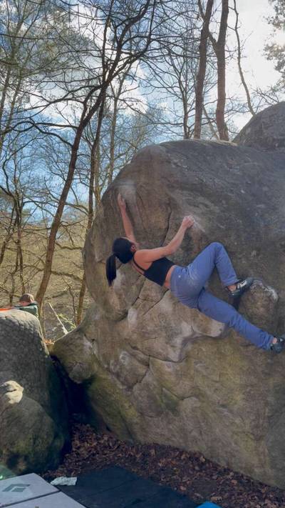Lullaby (avec l’arete) v6, Fontainebleau - Beta Video from jenna_kwon