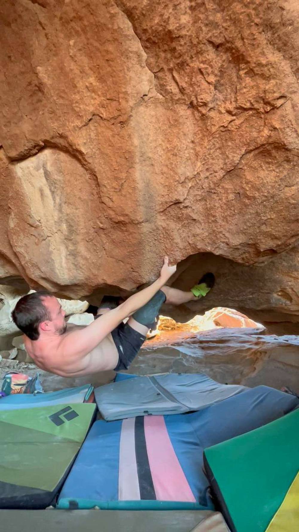 The Tongue v6, Hueco Tanks - Beta Video from 44