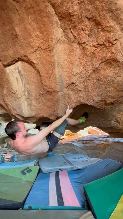 The Tongue v6, Hueco Tanks - Beta Video from 44