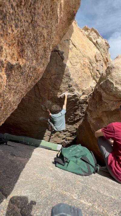 Digital Black v10, Joshua Tree - Beta Video from FrogClimbz