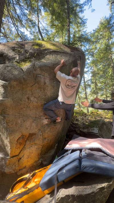 Helping Hands v4, Squamish - Beta Video from tensiongremlin