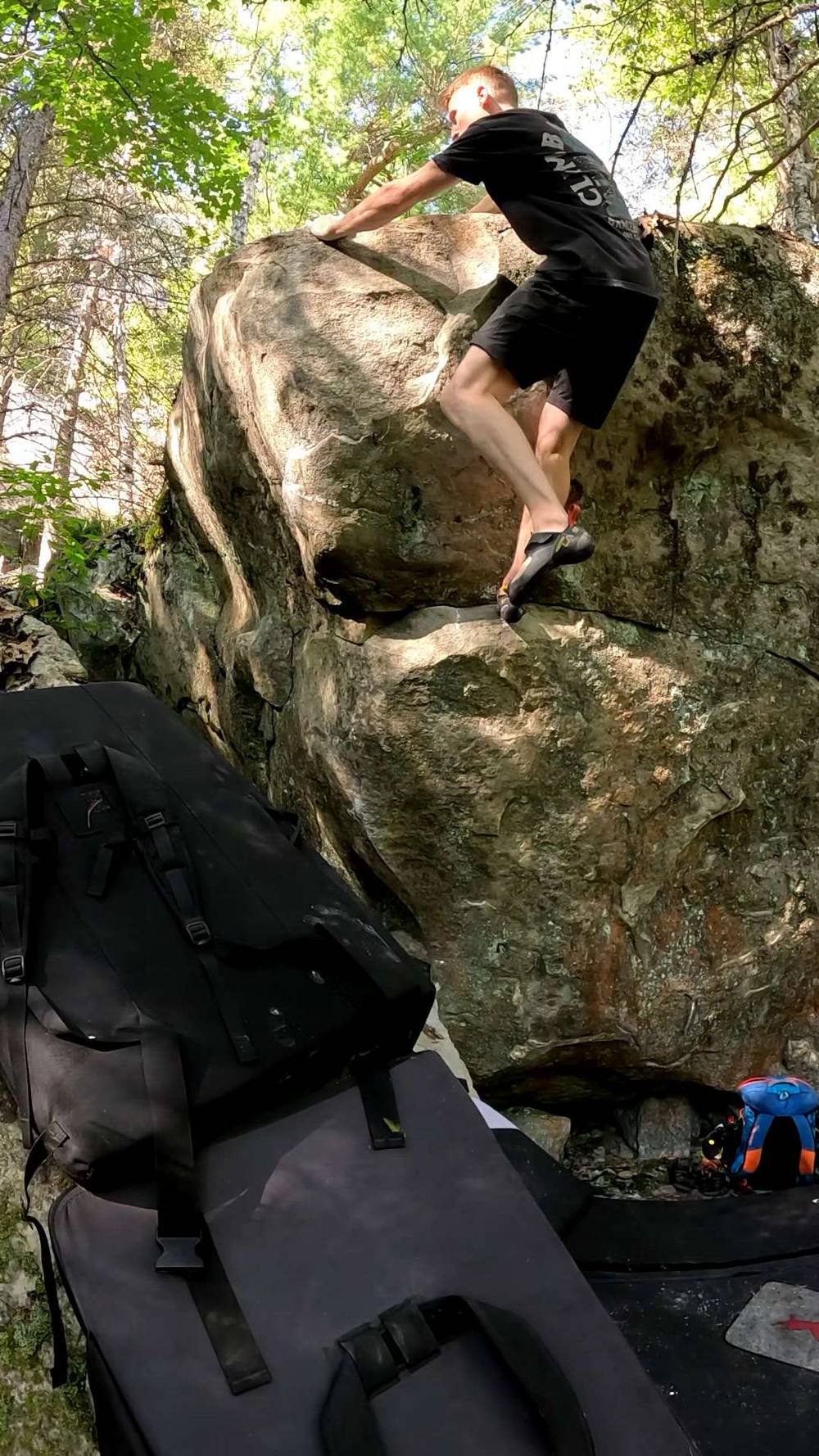 Side Hustle v4, The Nooks - Beta Video from ClimbingCucumber