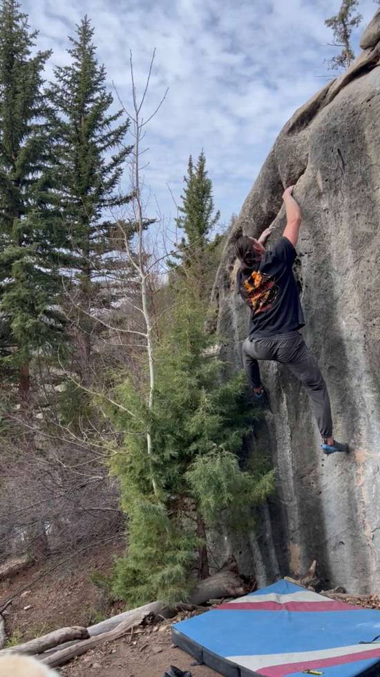Cliff Hanger v2, Joe's Valley - Beta Video from mylesclimbs