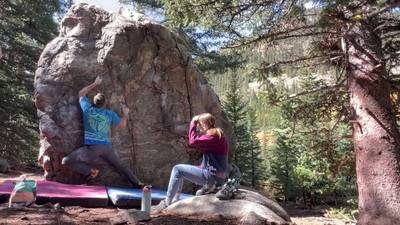 Chalk Block Left v4, Guanella Pass - Beta Video from akausejr