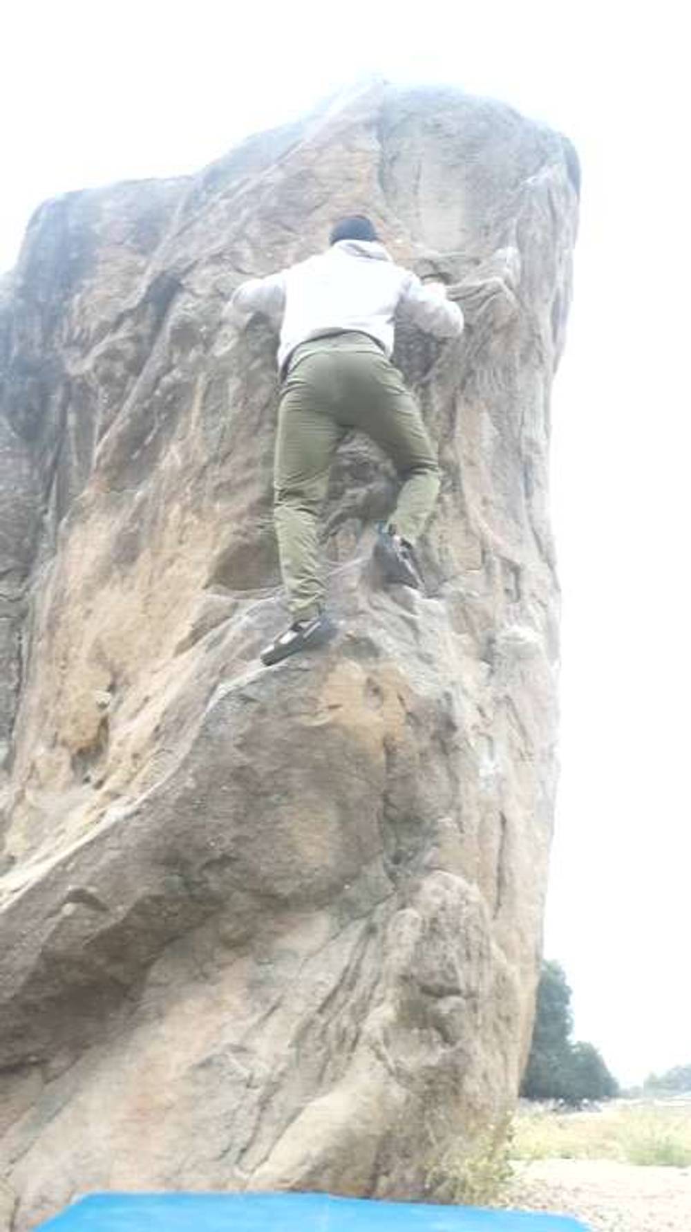 West Arete vB, Stoney Point - Beta Video from vilardo24