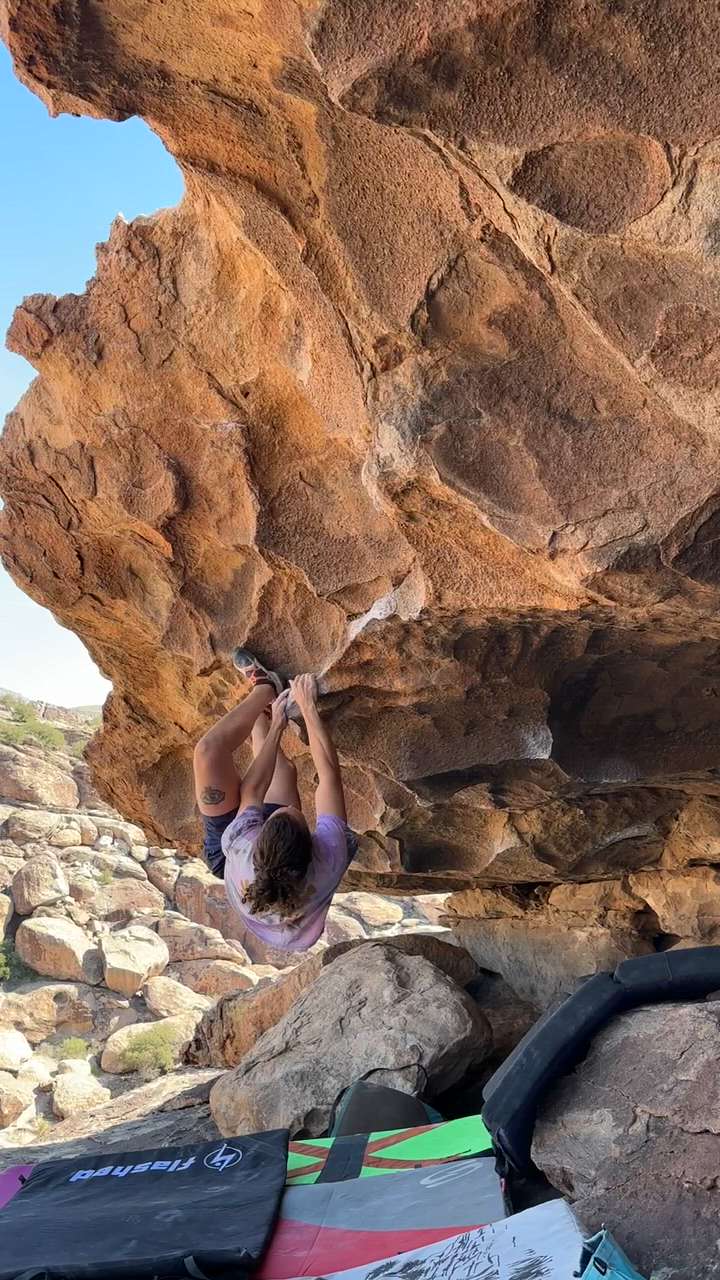 The Cocksmith Muscle memory v7 - East Mountain, Hueco Tanks Bouldering - Watch Beta ...