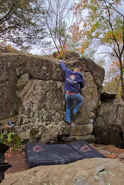 King of Thumb v6, Taylors Falls - Beta Video from ClimbCrewDad