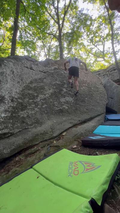 Twinkle Toe Traverse v5, Stone Fort - Beta Video from slapthesloper