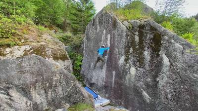 Snake Pit v5, Squamish - Beta Video from carpediemt1223