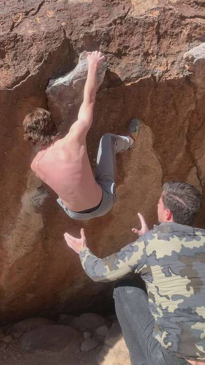 Hobbit in a Blender v5, Hueco Tanks - Beta Video from Browning