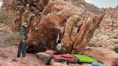 Spring Board v3, Red Rock - Beta Video from tingtingclimbs