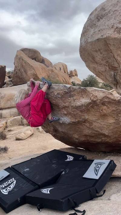 Sit Down Flake v2, Joshua Tree - Beta Video from pink.ab