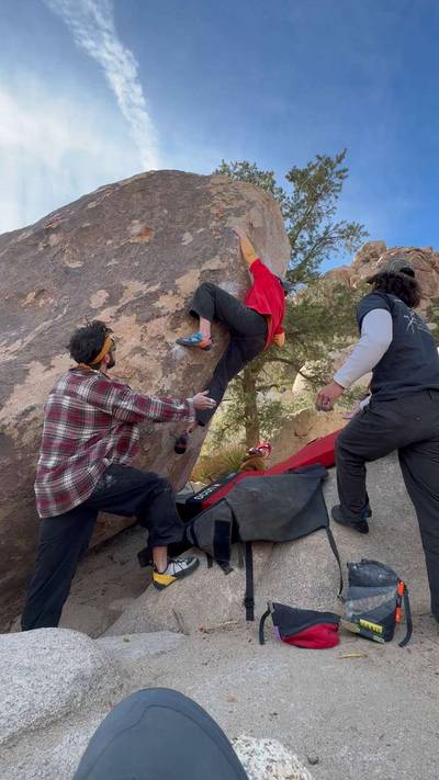 False Tidal Wave v6, Joshua Tree - Beta Video from downclimbsonly