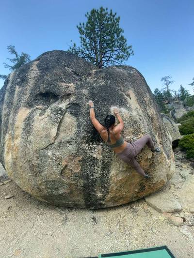 Brown Eye v7, Lake Tahoe - Beta Video from bean.climbing