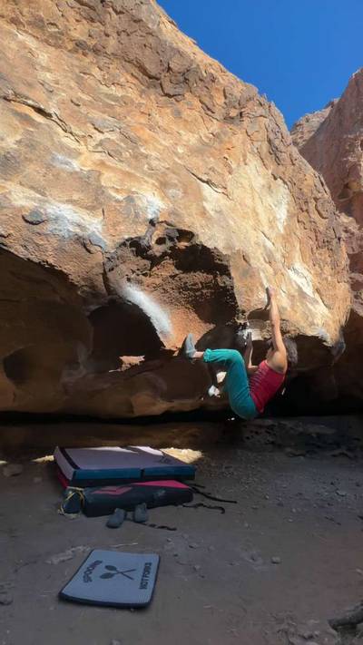 Shower Cap v8, Hueco Tanks - Beta Video from clothedflashes