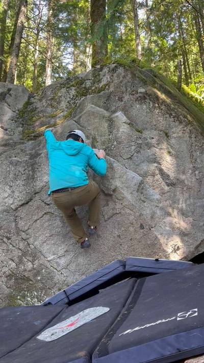 Regatta de Blanc v0, Gold Bar - Beta Video from Korean.climber