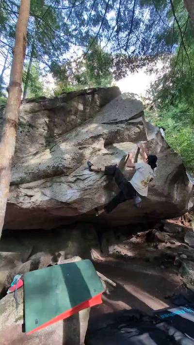 Sharma's Arete v8, Squamish - Beta Video from seanvanderluit