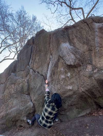 Little Overhang v0, New York City - Beta Video from SealQueen