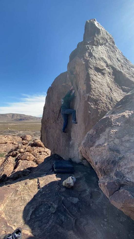 Cathedral Corner v1, Hueco Tanks - Beta Video from Tactical_Sloth